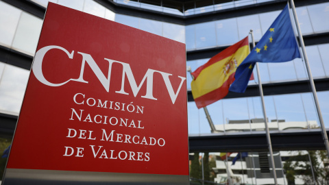 Entrada de la sede de la Comisión Nacional del Mercado de Valores (CNMV) en Madrid.