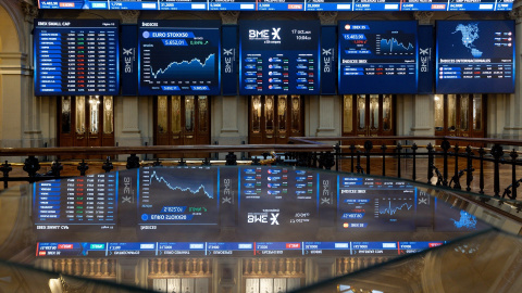 Un panel informativo en el Palacio de la Bolsa de Madrid, en una imagen reciente.