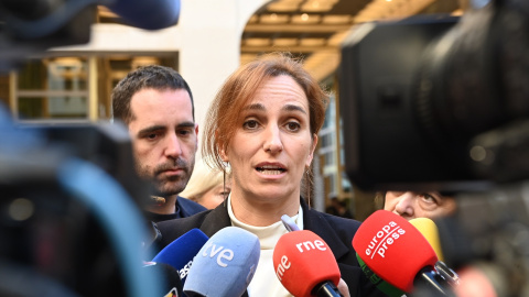 EuropaPress_7051532_ministra_sanidad_monica_garcia_atiende_medios_comunicacion_termino_pleno La ministra de Sanidad, Mónica García, este viernes.