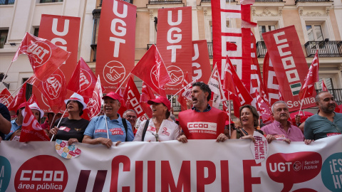 mani8dejulio Varias personas durante una concentración de CCOO y UGT por los incumplimientos del gobierno con los trabajadores públicos el pasado 8 de julio, en Madrid.