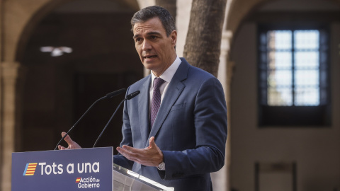 Fotografía de archivo del presidente del Gobierno, Pedro Sánchez, tras una reunión con agentes sociales, en la Delegación del Gobierno del País Valencià. Fotografía de archivo del presidente del Gobierno, Pedro Sánchez, tras una reunión con agentes sociales, en la Delegación del Gobierno del País Valencià.