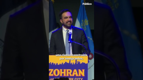 El aplaudido mensaje de Zohran Mamdani, nuevo alcalde electo de Nueva York, a Donald Trump: "Nueva York seguirá siendo una ciudad construida e impulsada por inmigrantes"

Hace 18 años nacimos con un compromiso: hacer un periodismo útil para la sociedad. Solo podemos continuar con esta labor si contamos con el apoyo de personas como tú.

Únete a la comunidad de Público. 18 años no son nada… cuando nos queda tanto por contar. Periodismo incómodo para tiempos difíciles. https://bit.ly/3VylhmD


Periodismo, investigación y compromiso para construir un mundo más igualitario.
¡Suscríbete ya a nuestro canal!: https://bit.ly/2U8nM0q
Visita: https://www.publico.es
Síguenos en Facebook: https://www.facebook.com/diario.publico/
Síguenos en Twitter: https://twitter.com/publico_es
Síguenos en Instagram: https://www.instagram.com/publico.es
Síguenos en TikTok: https://www.tiktok.com/@publico_es
Síguenos en Bluesky: https://bsky.app/profile/publico.es