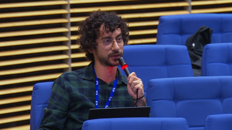 Foto de archivo de Gabriel Nunzati en la rueda de prensa con la CE.