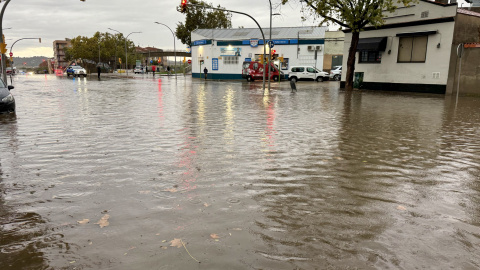 La rambla Ibèria de Sabadell, tallada per inundació La rambla Ibèria de Sabadell, tallada per inundació
