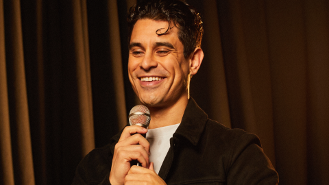 David Suárez presenta Humor blanco.