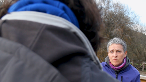 pederastia iglesia curas Leonor Paqué entrevista a una víctima de curas pederastas en el documental 'Hermana Leonor'.