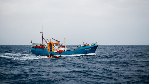 Fotografía de archivo de una operación de rescate de migrantes en el mar Mediterráneo.