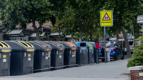imagen-varios-contenedores Varios contenedores de basura en Madrid