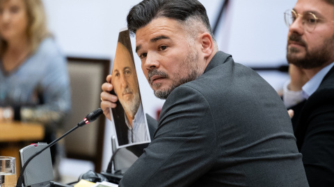 El diputado de ERC, Gabriel Rufián, durante la comisión del Congreso que investiga la gestión de la DANA.
