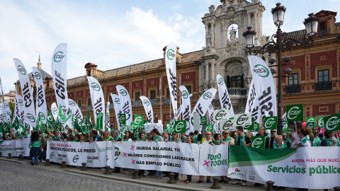 Fotografía de archivo de una concentración de la Central Sindical Independiente y de Funcionarios (CSIF) en Sevilla. Fotografía de archivo de una concentración de la Central Sindical Independiente y de Funcionarios (CSIF) en Sevilla.