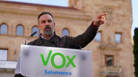 El presidente de VOX, Santiago Abascal, ofrece un mitin en la plaza de Los Bandos, a 22 de noviembre de 2025, en Salamanca, Castilla León (España). El presidente de Vox, Santiago Abascal, ofrece un mitin en la plaza de Los Bandos, a 22 de noviembre de 2025, en Salamanca.