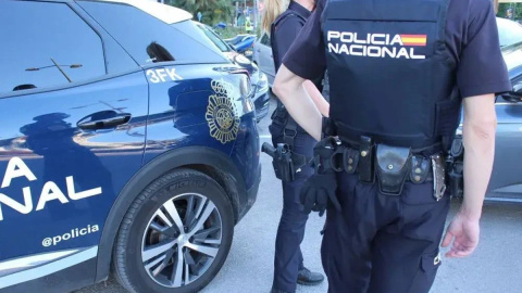 Tres personas detenidas en Puertollano por venta de drogas en una vivienda próxima a centros escolares Tres personas detenidas en Puertollano por venta de drogas en una vivienda próxima a centros escolares