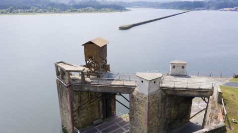 Vista dron antiguos cargaderos de carbón de San Esteban