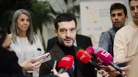 Pablo Bustinduy durante una visita al Hospital Nacional de Parapléjicos, en Toledo. Pablo Bustinduy durante una visita al Hospital Nacional de Parapléjicos, en Toledo.
