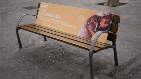 Cada banco en Barcelona tendrá un mensaje para poner en valor a las personas mayores.