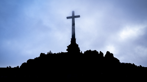 EuropaPress_4855010_complejo_monumental_valle_cuelgamuros_diciembre_2022_san_lorenzo_escorial El complejo monumental del Valle de Cuelgamuros