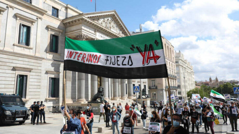 Empleados públicos “en abuso de temporalidad” se concentrarán este martes ante el Congreso para exigir que se les haga fijos