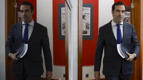 El ministro de Economía, Carlos Cuerpo, a su llegada a la rueda de prensa posterior a la reunión del Consejo de Ministros. El ministro de Economía, Carlos Cuerpo, a su llegada a la rueda de prensa posterior a la reunión del Consejo de Ministros.