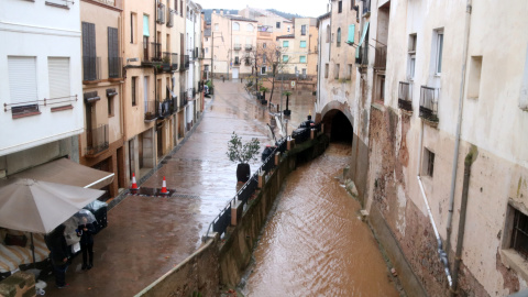 Barranco de la Villa de Falset lleno de agua por las lluvias. Barranco de la Villa de Falset lleno de agua por las lluvias.