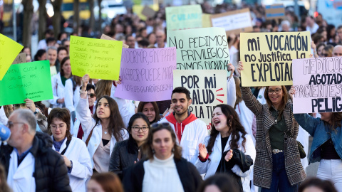 Imagen de archivo de una concentración convocada por el Sindicato Médico contra el Estatuto Marco propuesto por el Ministerio de Sanidad, en Santander.