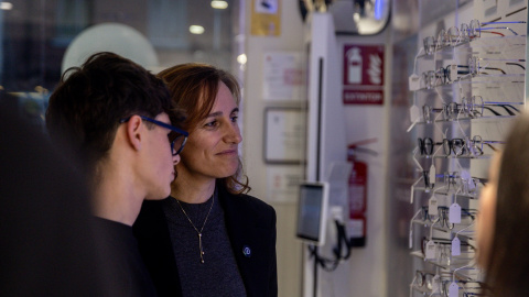 plan-veo La ministra de Sanidad, Mónica García, presenta el Plan VEO, en la Óptica Newlens.