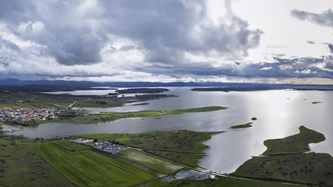 Vista del embalse de Valdecañas, a 18 de marzo de 2025.