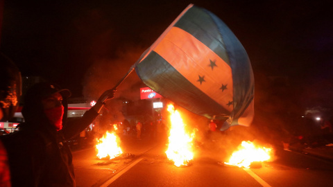Protestas en Tegucipalga, la capital de Honduras, cuando el recuento de las elecciones presidencias permanecía estancado.