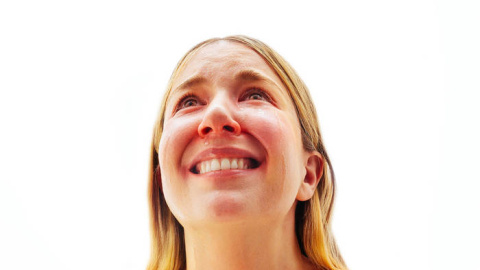 austra Chin Up Buttercup