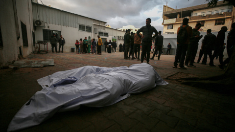 Víctimas gazatiés Imagen de archivo varios fallecidos tras un ataque aéreo israelí en Gaza.