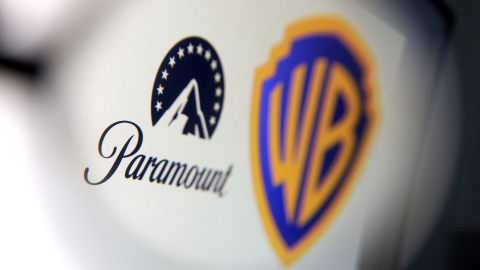 Los logos de Paramount y de Warner. Los logos de Paramount y de Warner.