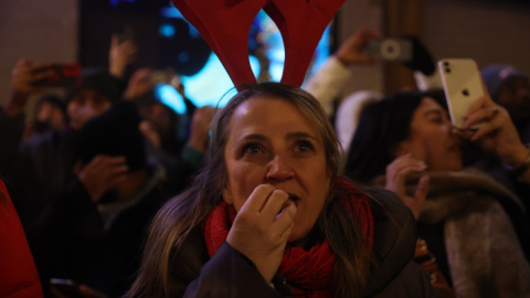 En España acostumbramos a recibir al Año Nuevo comiendo 12 uvas, aunque otros países poseen sus propios ritos y tradiciones.