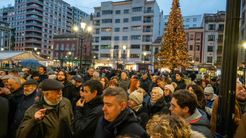 Centenares de personas rechazan en Gijón el intervencionismo de Trump Centenares de personas rechazan en Gijón el intervencionismo de Trump