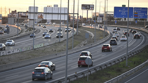Tráfico en la Nacional 2 a la altura de Alcalá de Henares (Madrid) a 6 de enero de 2026.