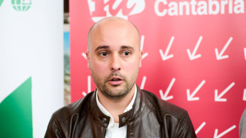 IU pide condicionar la financiación autonómica para garantizar un suelo de servicios mínimo común y no por territorios IU pide condicionar la financiación autonómica para garantizar un suelo de servicios mínimo común y no por territorios