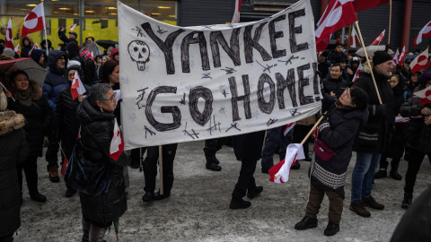 Manifestantes en Nuuk, la capital de Groenlandia, contra las intenciones del presidente de EEUU, Donal Trump, de anexionar ese territorio ártico. Manifestantes en Nuuk, la capital de Groenlandia, contra las intenciones del presidente de EEUU, Donal Trump, de anexionar ese territorio ártico.