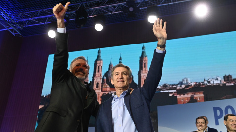 El presidente del Partido Popular, Alberto Núñez Feijóo, y el presidente del PP de Aragón, Jorge Azcón, a 18 de enero de 2026, en Zaragoza. El presidente del Partido Popular, Alberto Núñez Feijóo, y el presidente del PP de Aragón, Jorge Azcón, a 18 de enero de 2026, en Zaragoza.
