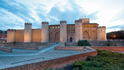 La Aljafería es la actual sede de las Cortes de Aragón.