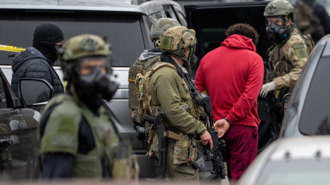 ICE Imagen de archivo del Servicio de Inmigración y Control de Aduanas (ICE) durante un operativo.