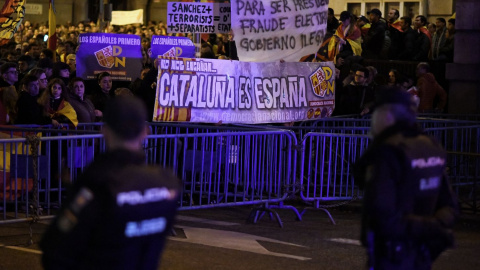 Foto de archivo de manifestantes de Democracia Nacional en una protesta en Madrid.