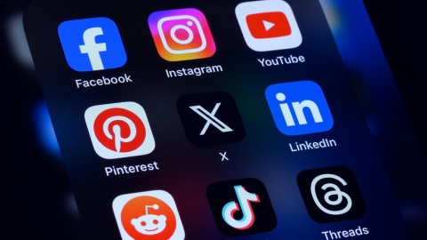España prohibirá las redes sociales a los menores de 16 años