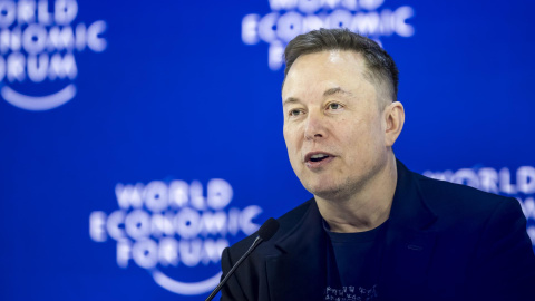 Fotografía del 22 de enero de 2026 que muestra al director ejecutivo de xAI y SpaceX, Elon Musk, hablando durante la 56.ª reunión anual del Foro Económico Mundial, en Davos (Suiza). Fotografía del 22 de enero de 2026 que muestra al director ejecutivo de xAI y SpaceX, Elon Musk, hablando durante la 56.ª reunión anual del Foro Económico Mundial, en Davos (Suiza).