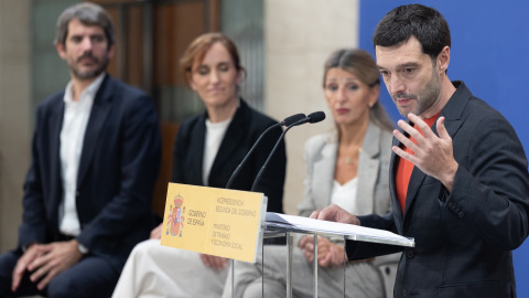 Los ministros de Sumar durante una rueda de prensa en el Ministerio de Trabajo.