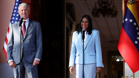 El secretario de Energía de EEUU, Chris Wright, y la presidenta encargada venezolana, Delcy Rodríguez, en Caracas. El secretario de Energía de EEUU, Chris Wright, y la presidenta encargada venezolana, Delcy Rodríguez, en Caracas.