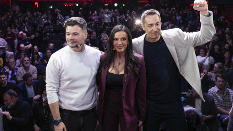 Gabriel Rufián, Sarah Santaolalla y Emilio Delgado en el acto de este miércoles en la sala Galileo Galilei, en Madrid.