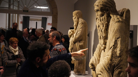 Acto de recepción de las estatuas del Mestre Mateo en el Museo do Pobo Galego, el pasado 11 de diciembre en Santiago.