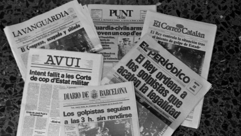 Portadas de periódicos tras el intento del golpe de Estado del 23-F. Portadas de periódicos tras el intento del golpe de Estado del 23-F.