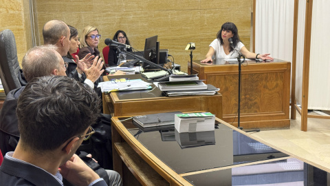 Juana Rivas declara ante el Tribunal de Cagliari (Cerdeña, Italia) contra su expareja Francesco Arcuri, acusado de maltrato a los hijos de ambos.