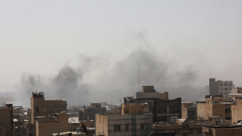 Israel y Estados Unidos lanzan ataques contra Irán, en Teherán, el 28 de febrero de 2026.