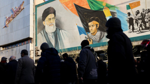 Trump cruza otra línea roja en Irán que promete una gran operación militar contra EEUU e Israel en venganza por la muerte de su líder, Alí Jameneí