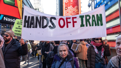 Protesta en Nueva York contra los ataques de EEUU e Israel a Irán, a 28 de febrero de 2026. Protesta en Nueva York contra los ataques de EEUU e Israel a Irán, a 28 de febrero de 2026.